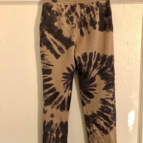 Madewell (Re)sourced Cotton Retro Sweatpants in Swirl Tie-Dye - Picture 5 of 6